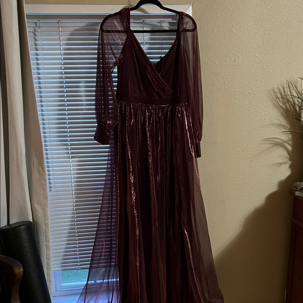 Elegant Burgundy Evening Gown